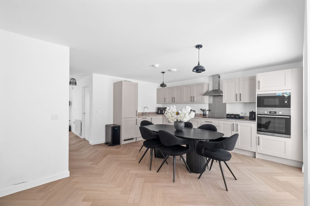 Property photo 2 of 30 Property Image 2