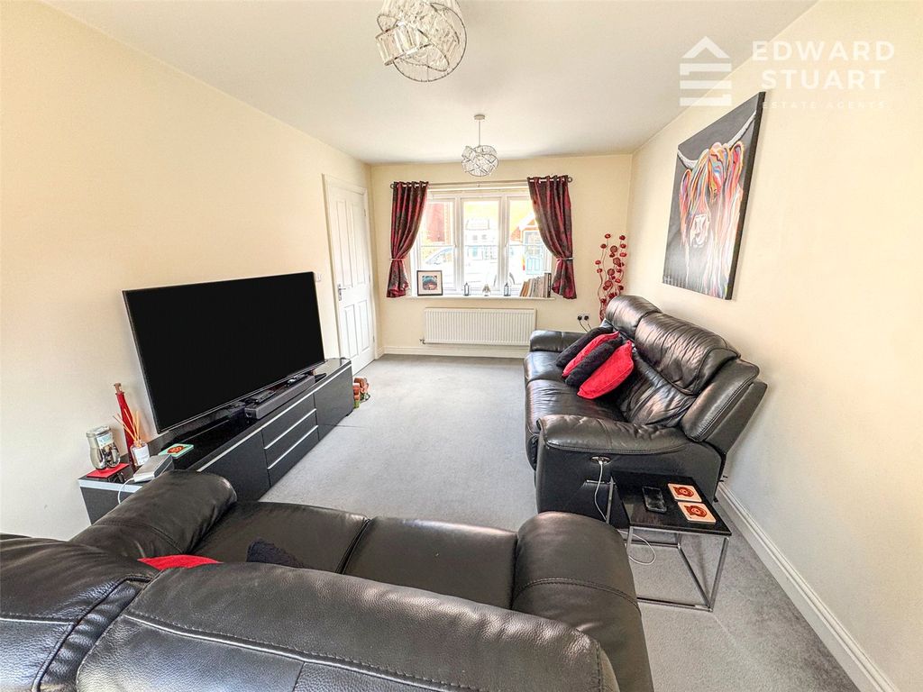 Property photo 3 of 17 Picture No. 16