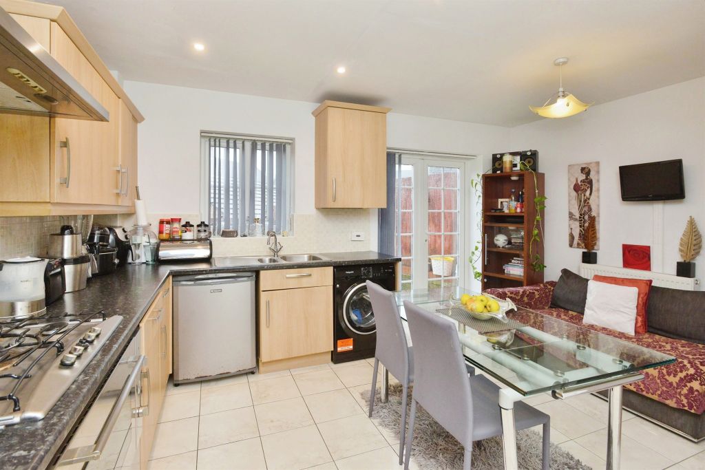 Property photo 2 of 14