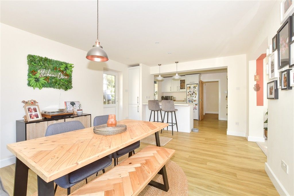 Property photo 3 of 16 Dining Area