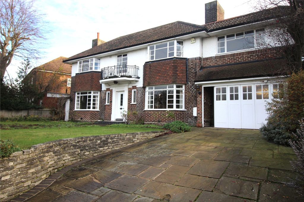 Property photo 1 of 32 Picture No. 29