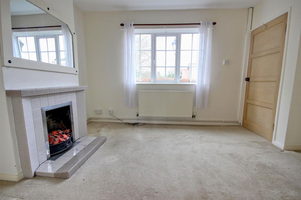 Property photo 2 of 12 Img_0028-Img_0030_Lzn.Jpg