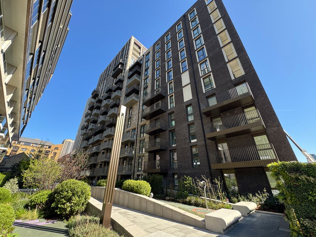 Property photo 1 of 21