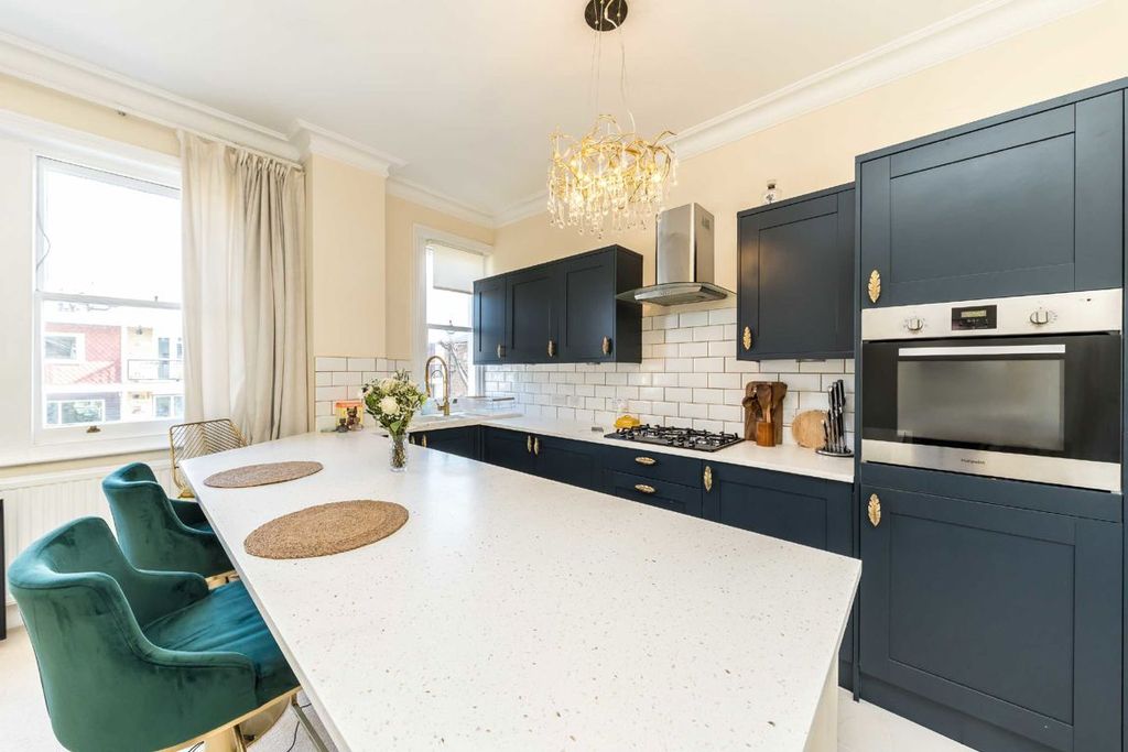 Property photo 2 of 5