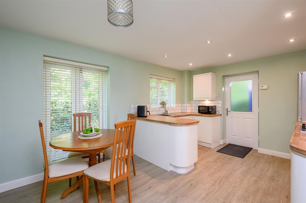 Property photo 2 of 16 Kitchen Dining