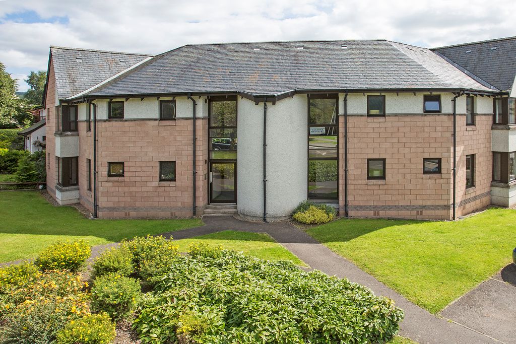 Property photo 1 of 14 64 East Moulin Road