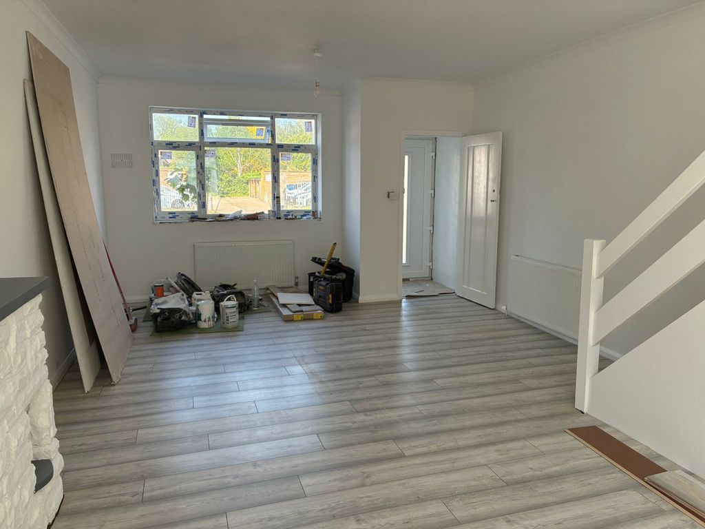 Property photo 2 of 30 Gallery
