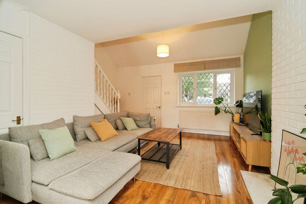 Property photo 3 of 15