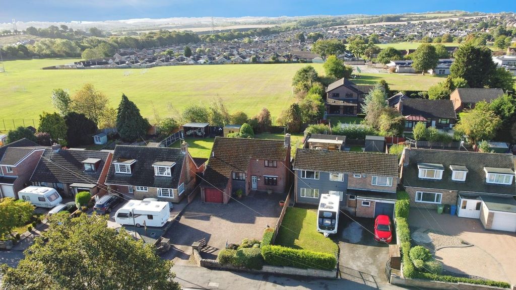 Property photo 2 of 23 Drone 04.Jpg