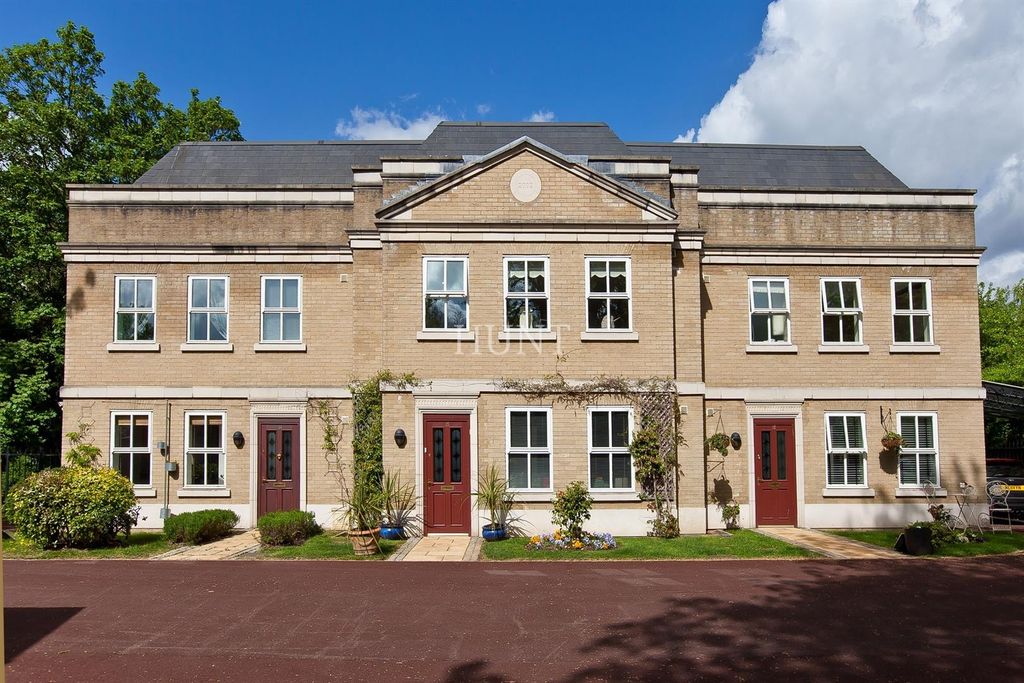 Property photo 1 of 30