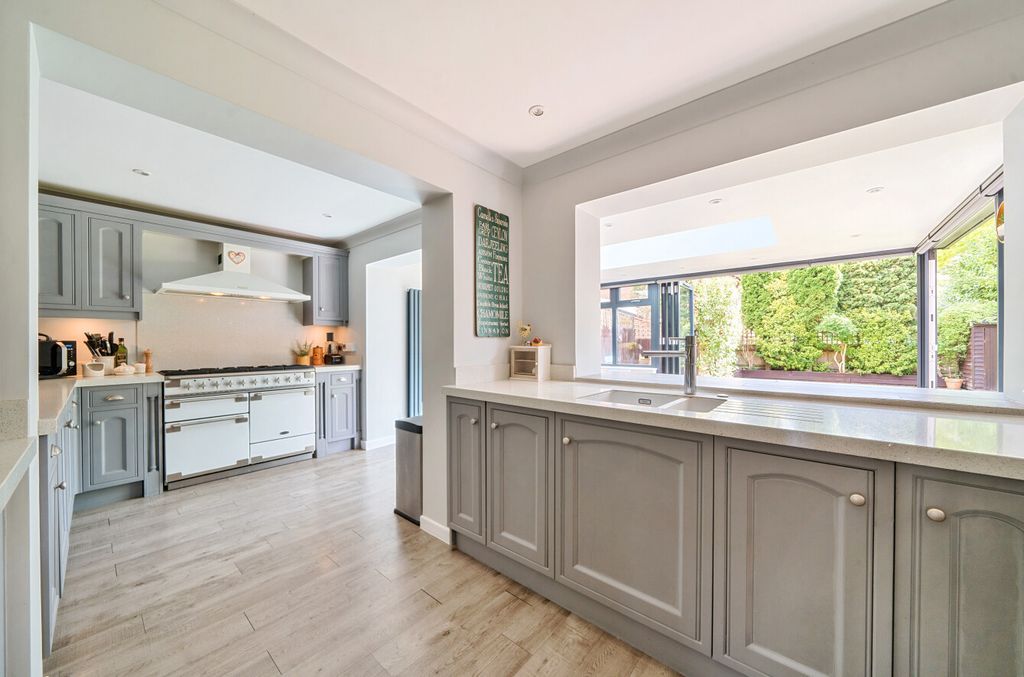 Property photo 2 of 26 1326489-21-687A37...