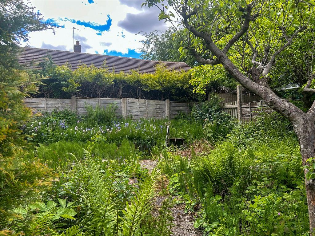 Property photo 3 of 23 Garden