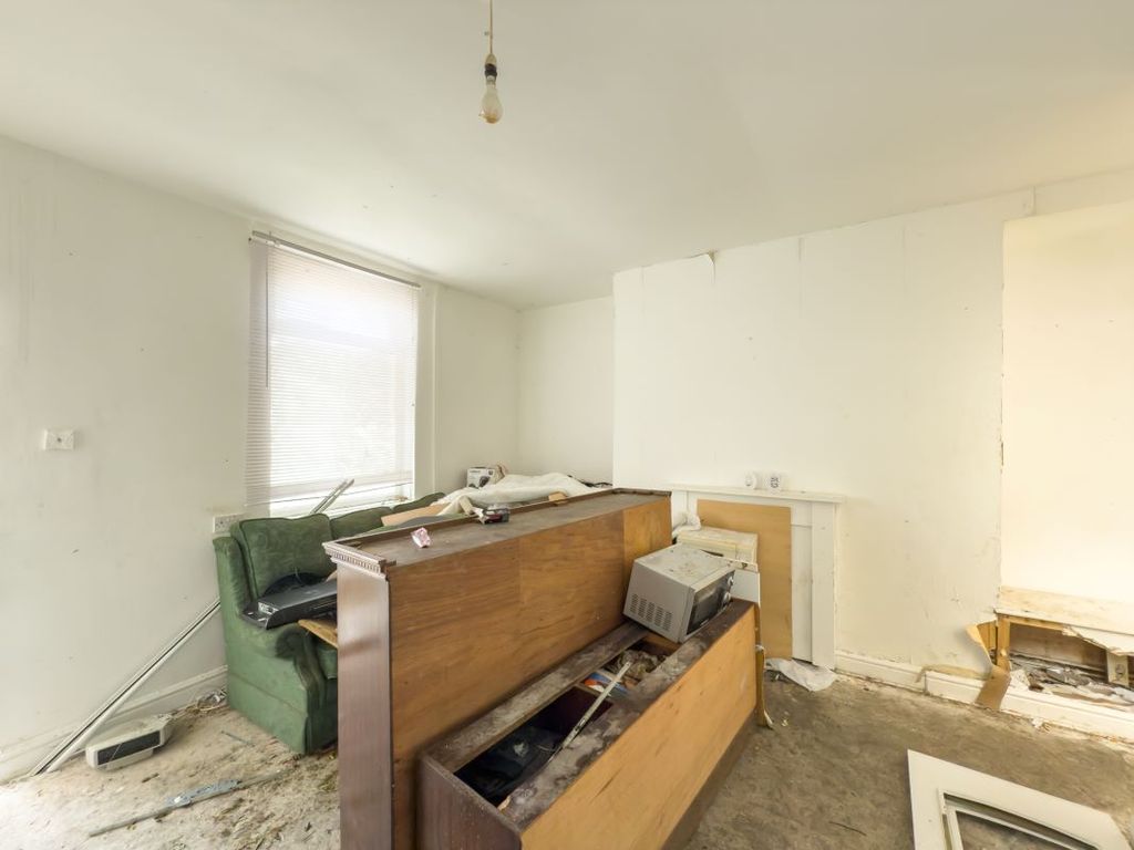 Property photo 3 of 10 Image 3