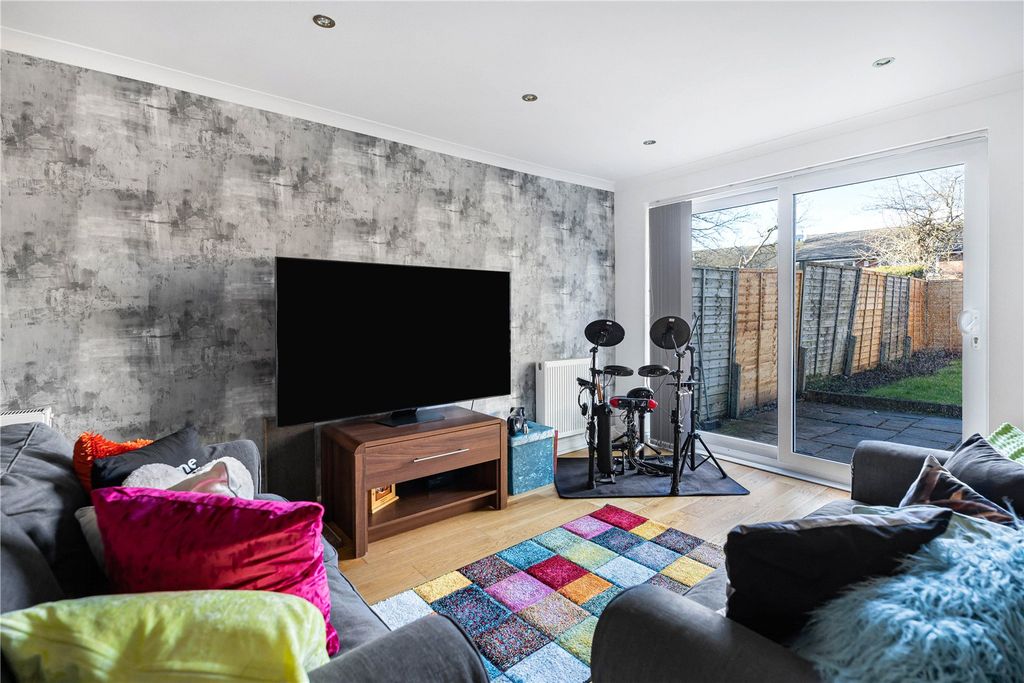 Property photo 3 of 21 Picture No. 16