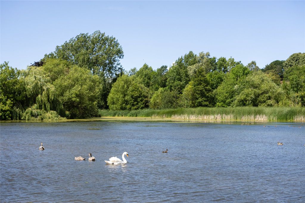 Property photo 2 of 9 Local Nature Reserve