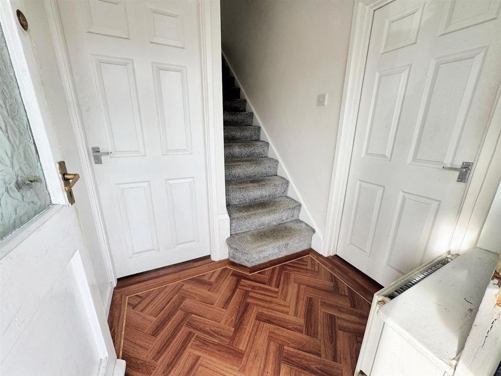 Property photo 2 of 12 Hall