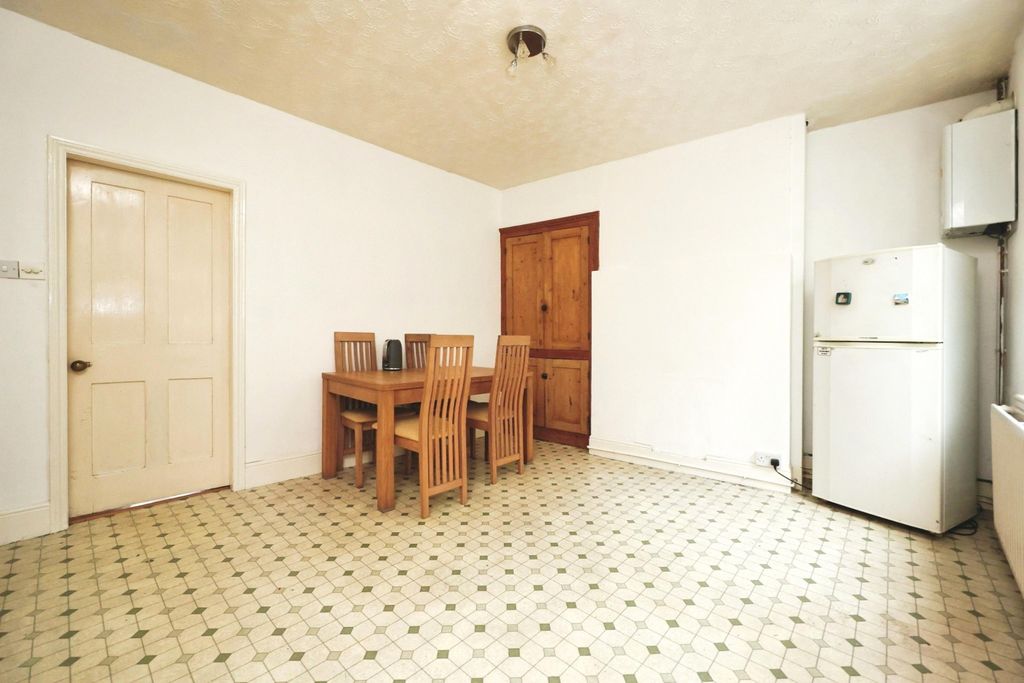 Property photo 3 of 16 5361464