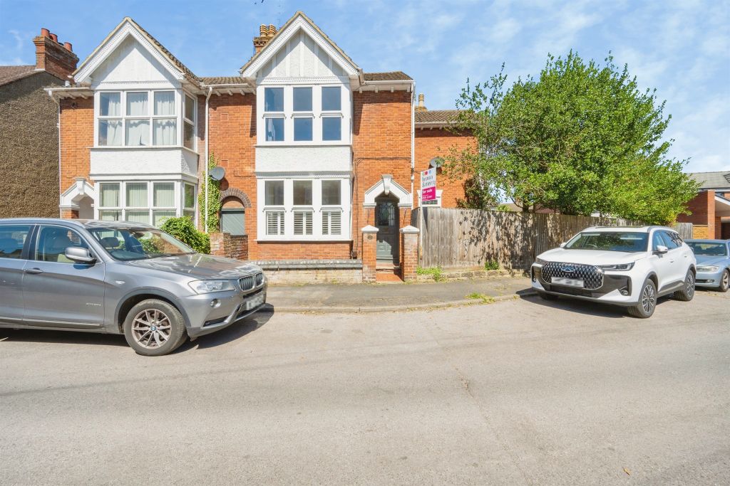 Property photo 1 of 19