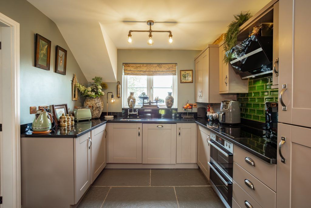 Property photo 3 of 31