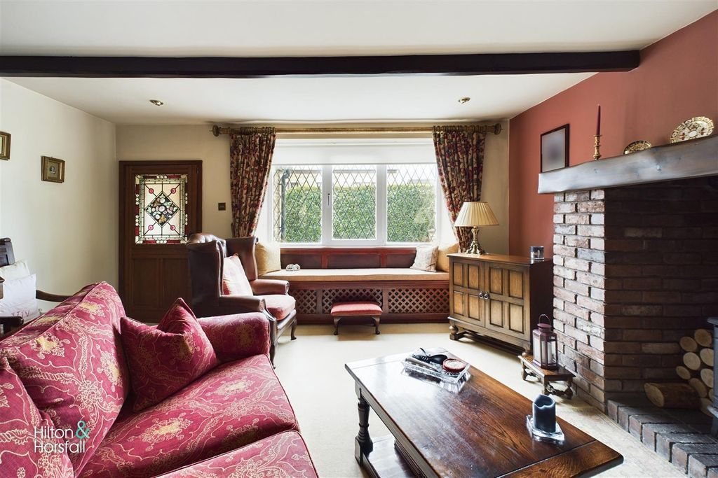 Property photo 3 of 11 Gisburn Road