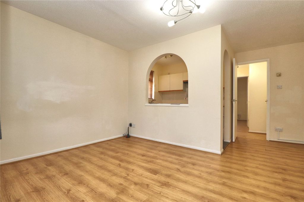 Property photo 3 of 8 Picture No. 05