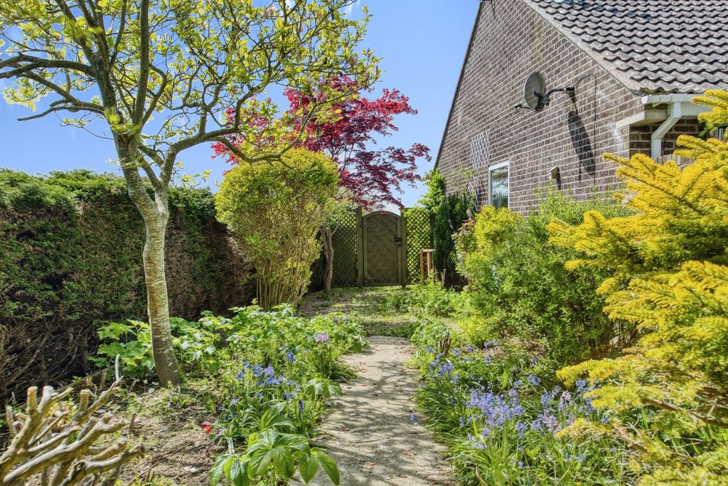 Property photo 3 of 15