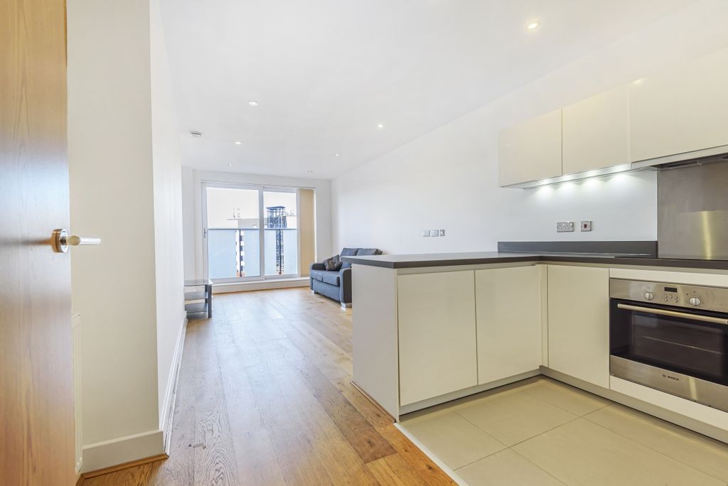 Property photo 3 of 8 912896 (3)