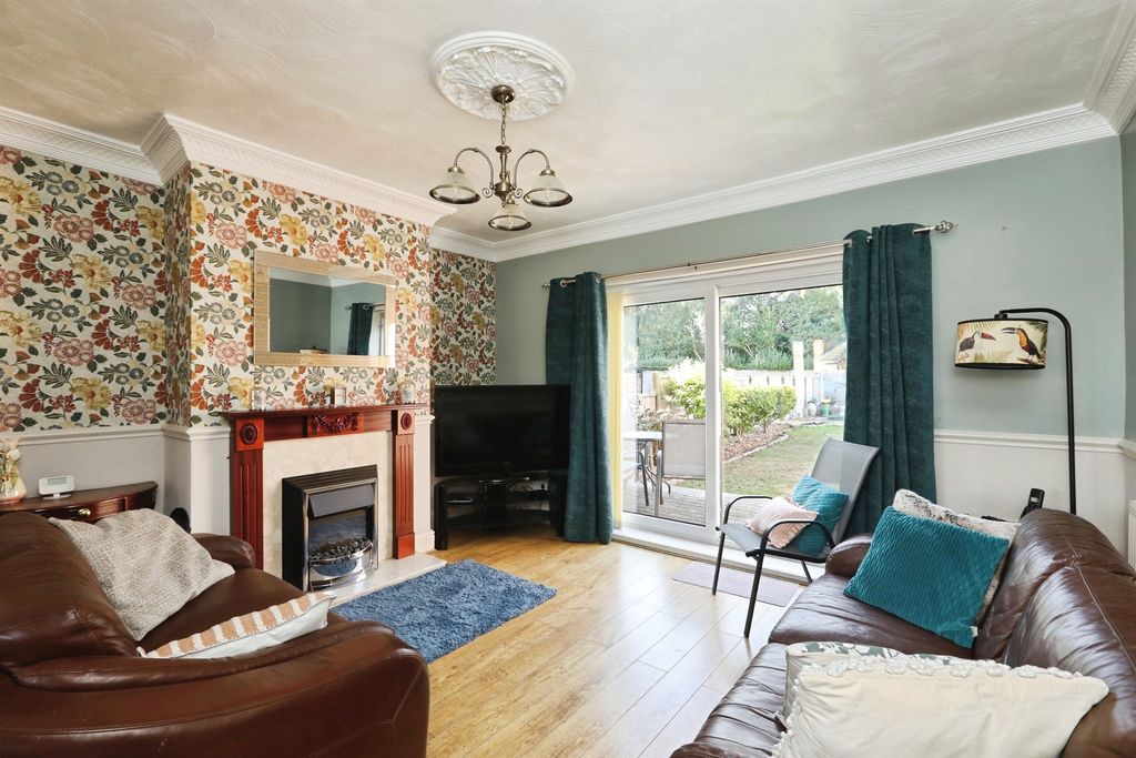 Property photo 2 of 14