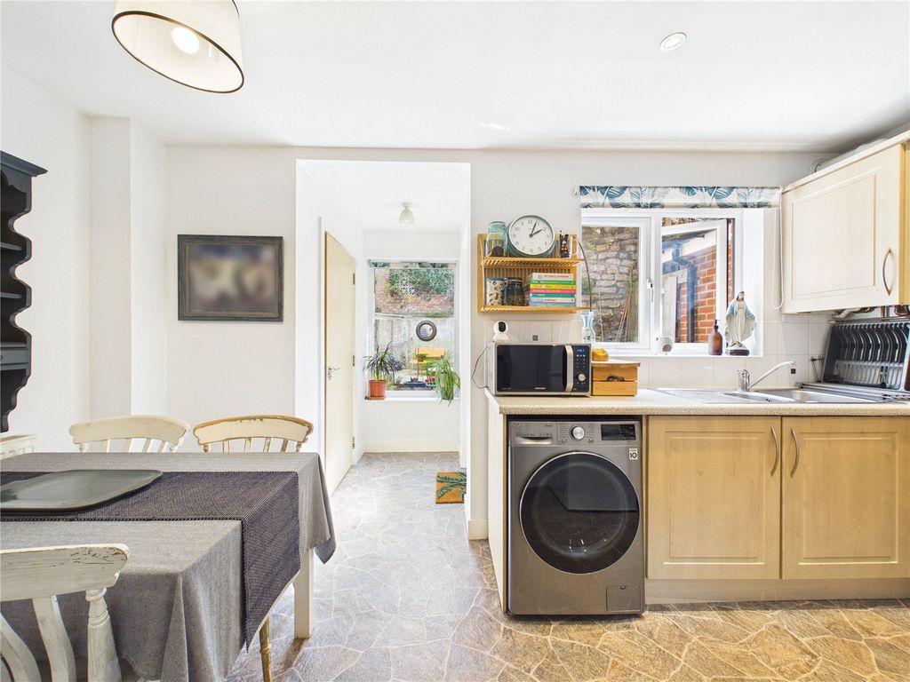 Property photo 1 of 19 Picture No. 22