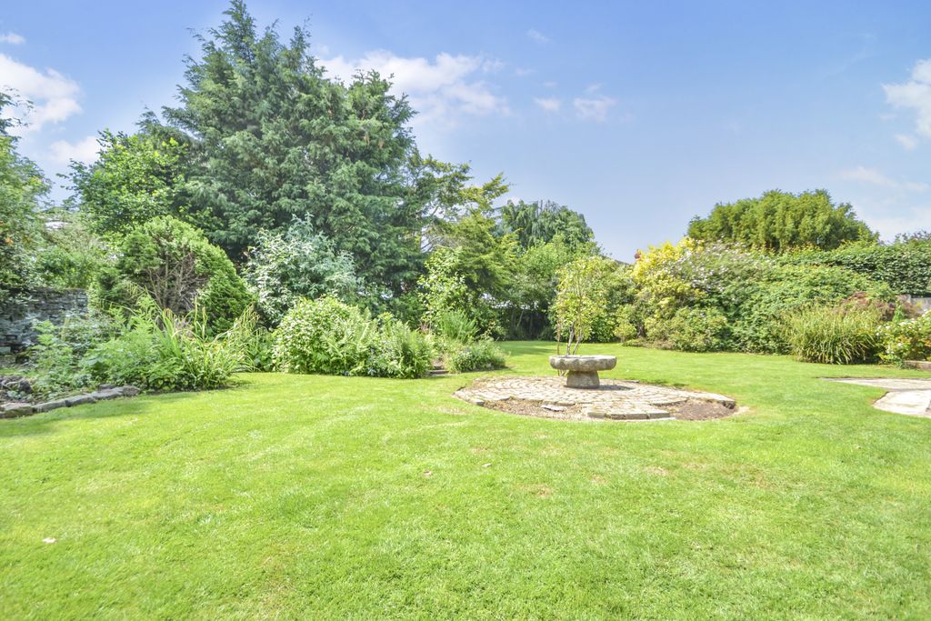 Property photo 3 of 18 Rear Garden