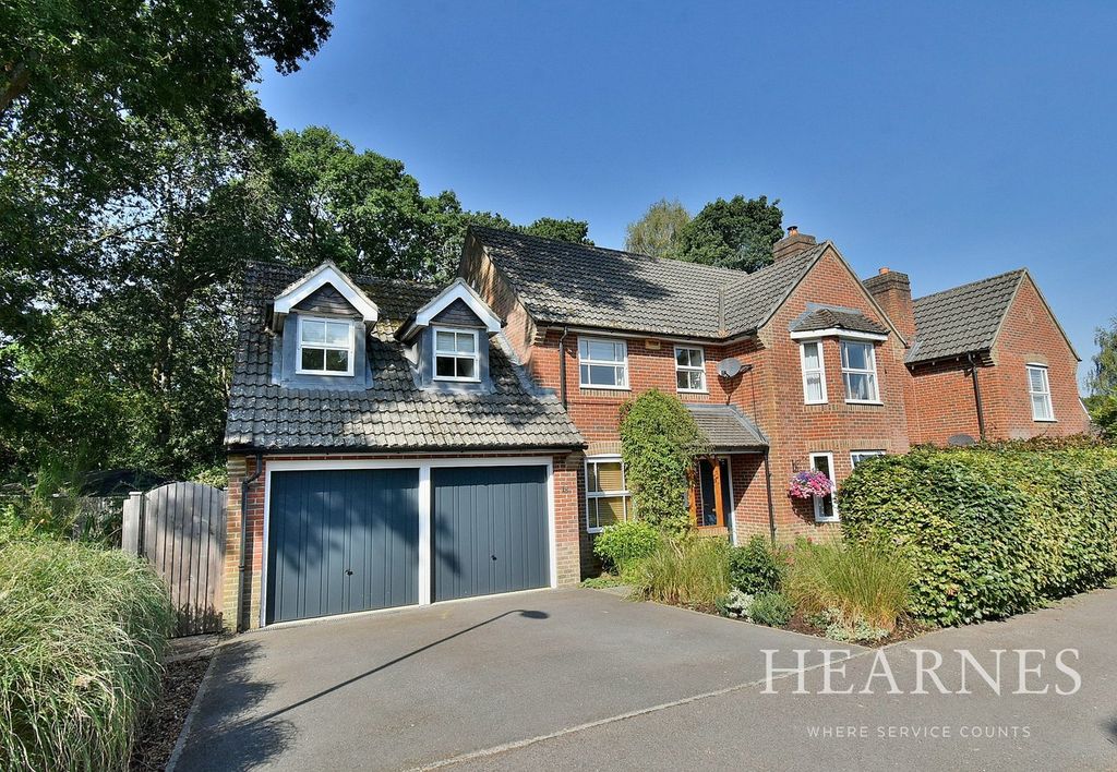 Property photo 1 of 28