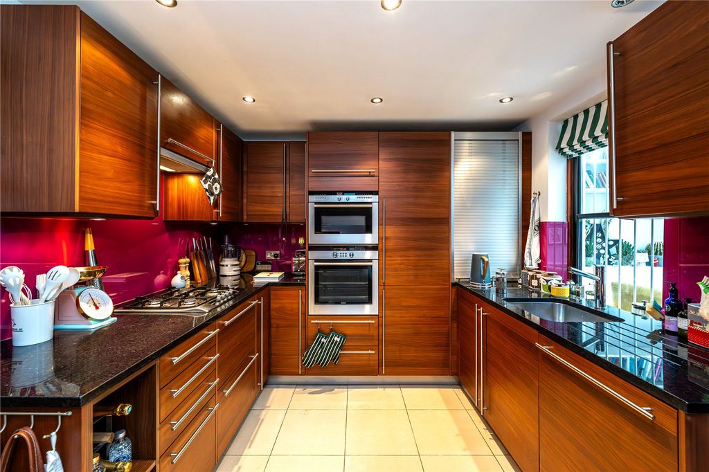 Property photo 3 of 25 Picture No. 07