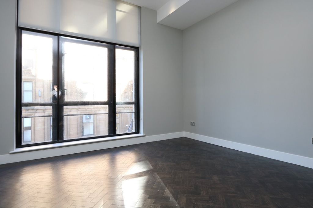 Property photo 3 of 10 Picture No. 11