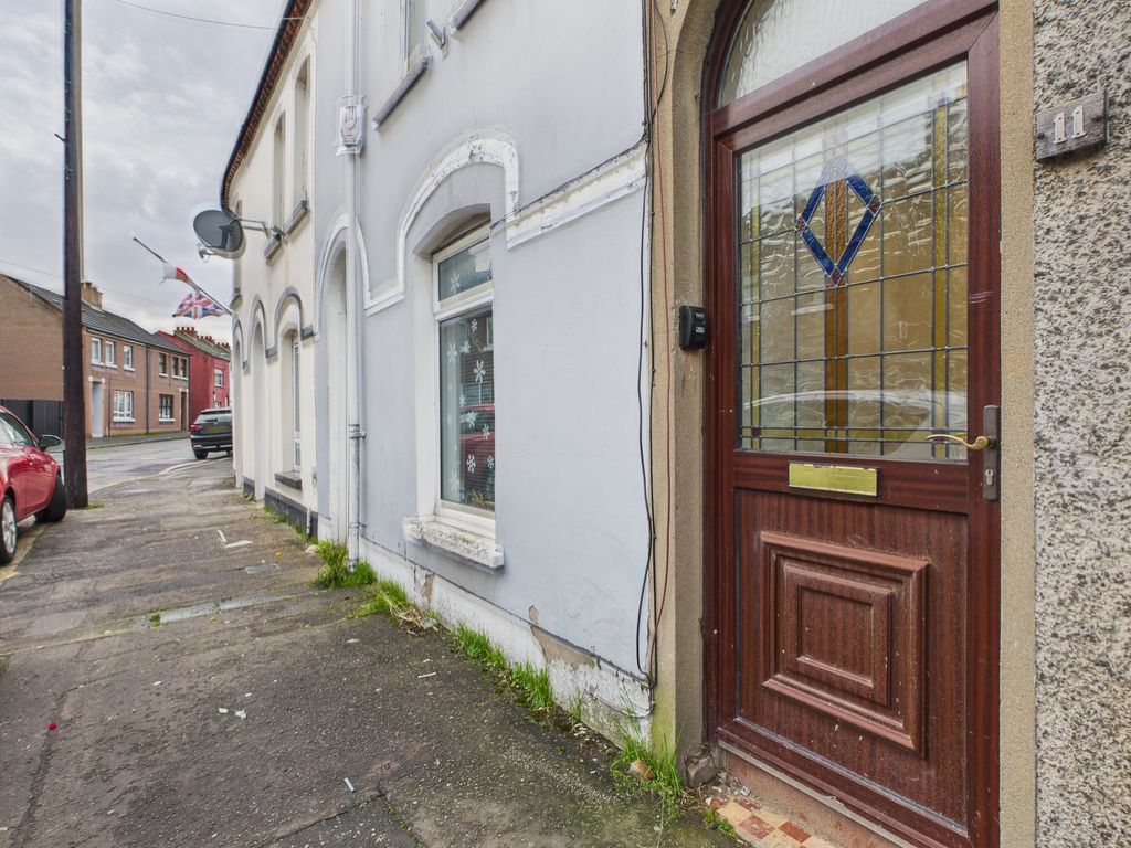 Property photo 2 of 22