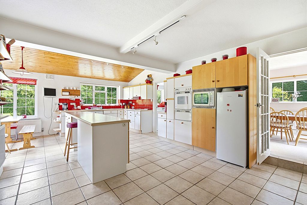 Property photo 3 of 19 Picture No. 05