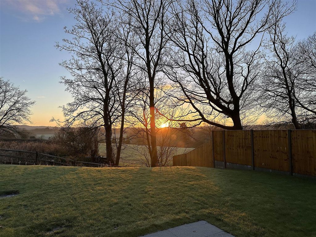 Property photo 2 of 19 Sunrise B.Jpeg