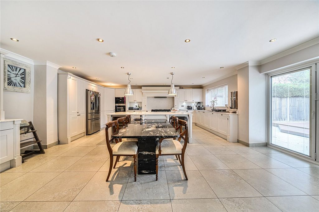 Property photo 3 of 58 Picture No. 41