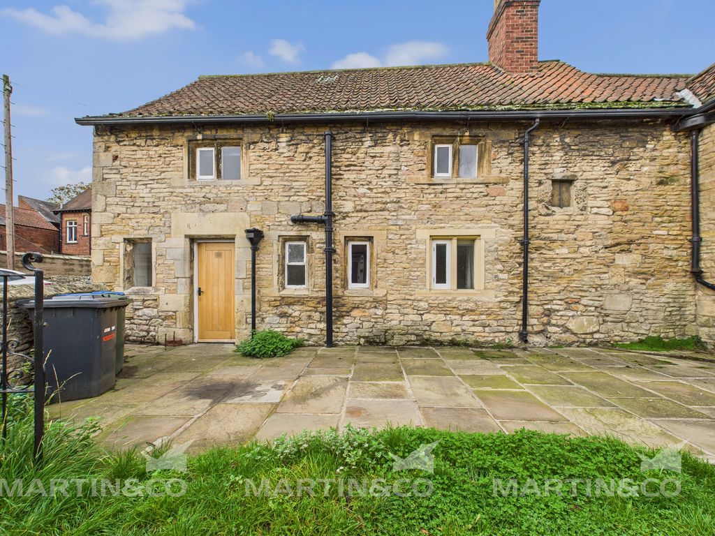 Property photo 1 of 16 Cam02406G0-Pr0524-Still004