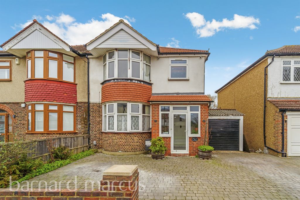 Property photo 1 of 15