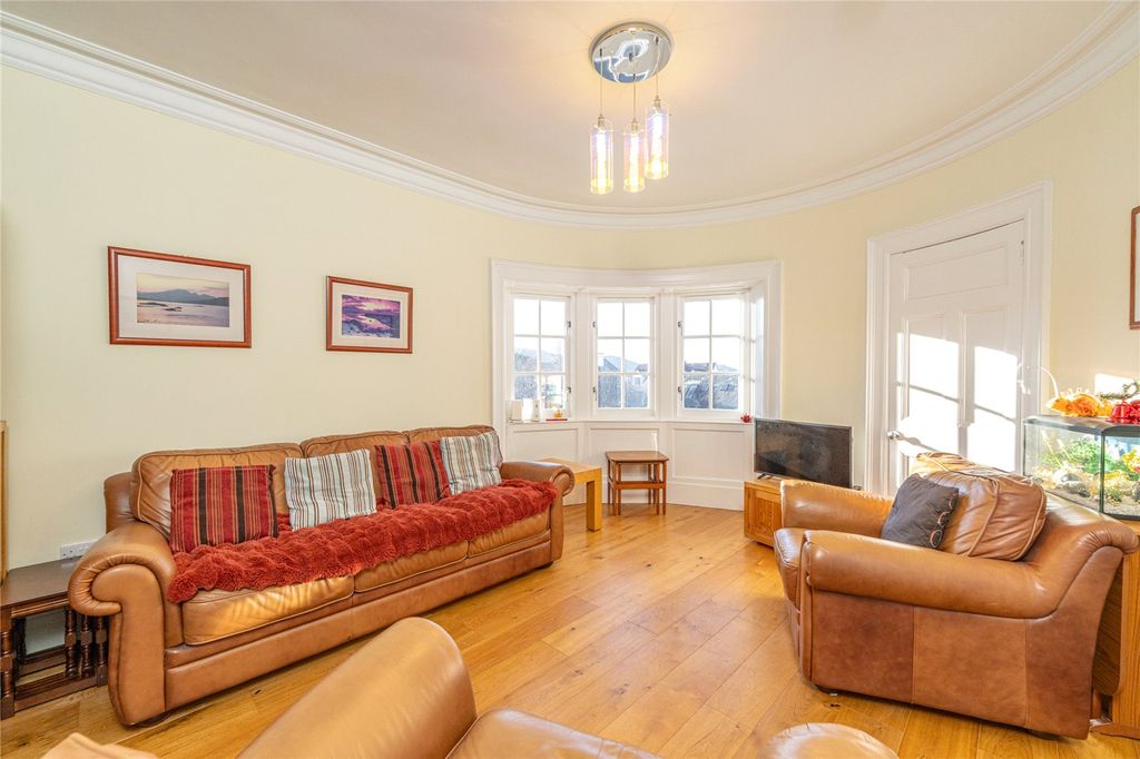 Property photo 2 of 37 Family Room/Bedroom