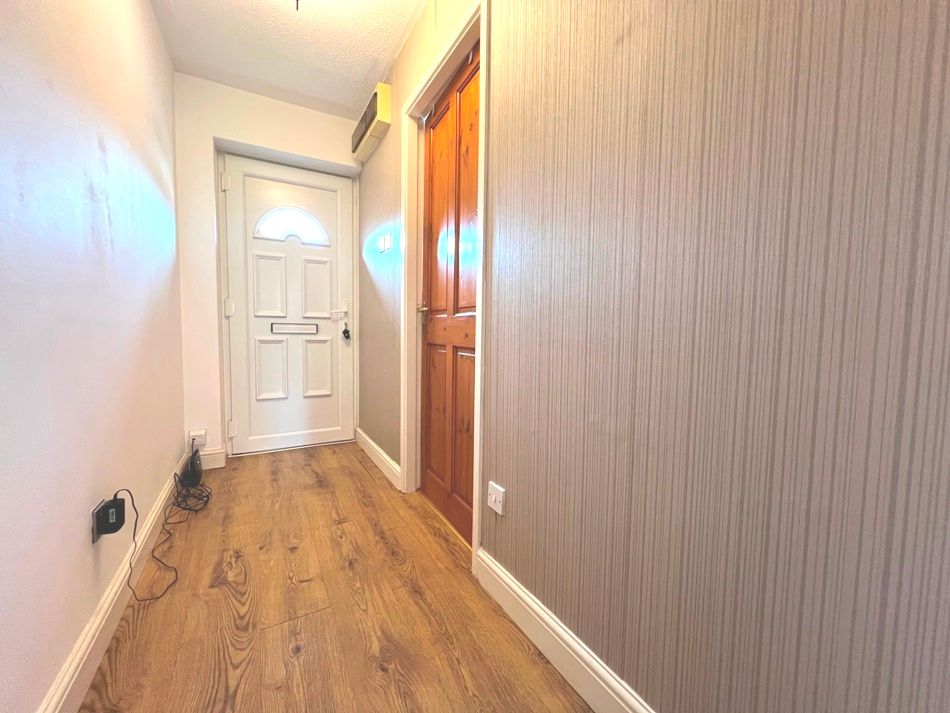 Property photo 3 of 14 Img_8019