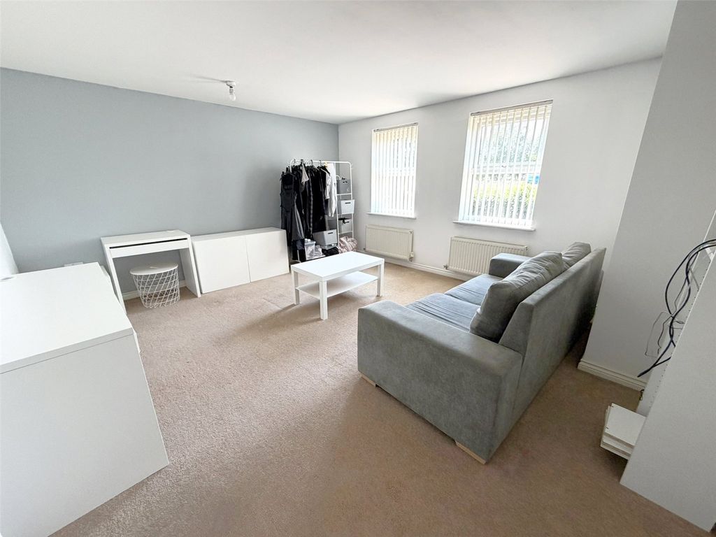 Property photo 2 of 8 Picture No. 08