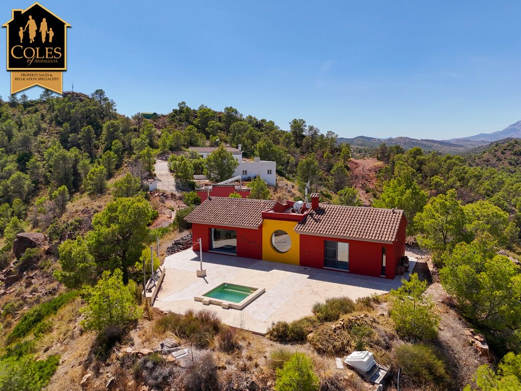 Property photo 1 of 31