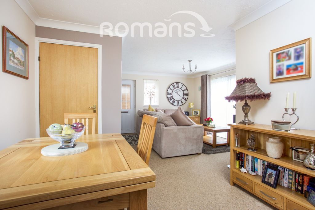 Property photo 2 of 10 A8c6Cb94-d2F3-4E5c-A