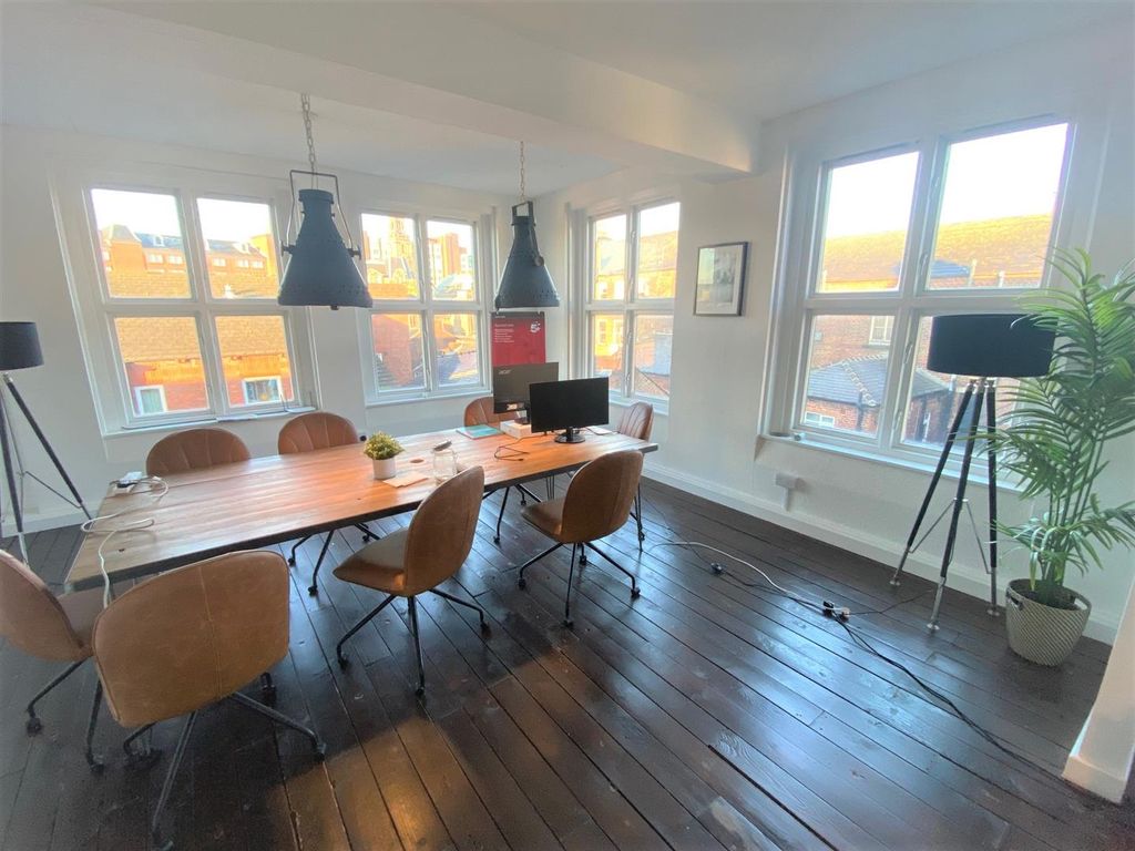 Property photo 3 of 9 Img_9866.Jpg