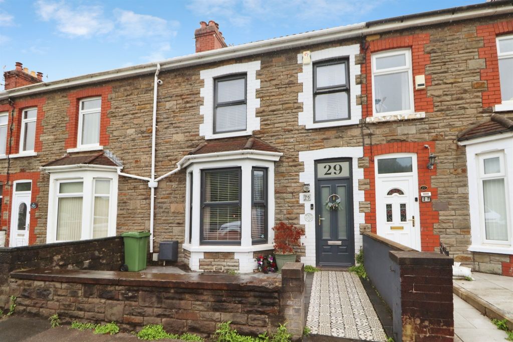 Property photo 1 of 28