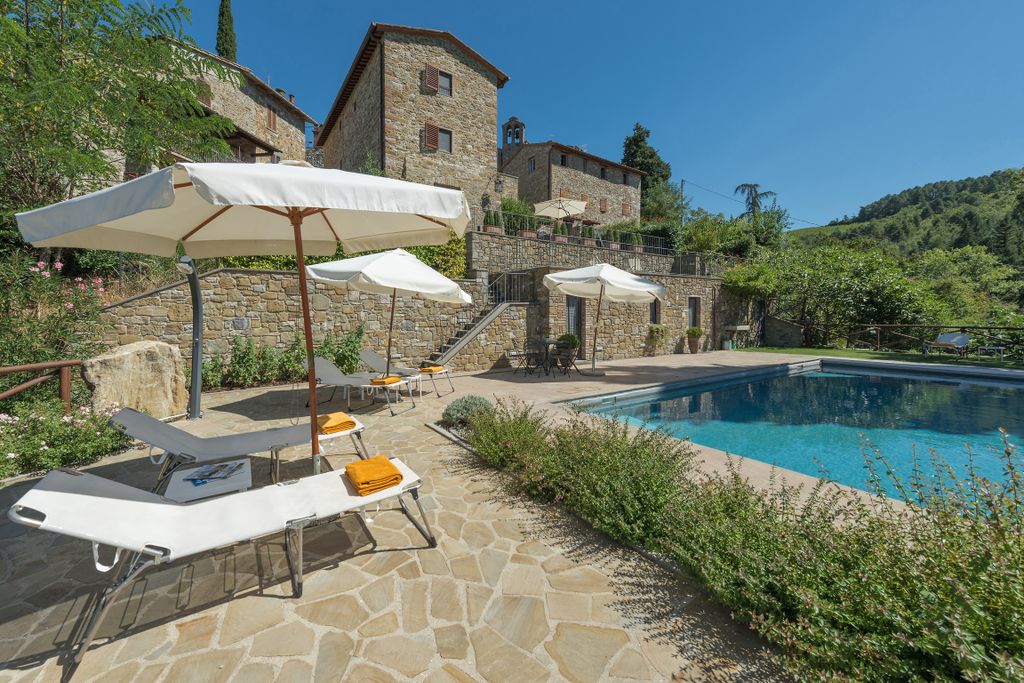 Property photo 3 of 32