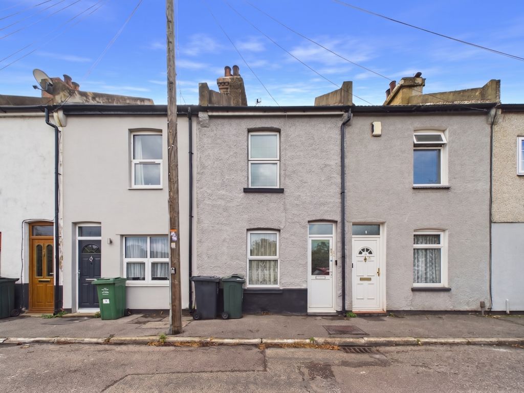 Property photo 1 of 17 Presented By Nicoleta At Ewemove Bexleyheath And D