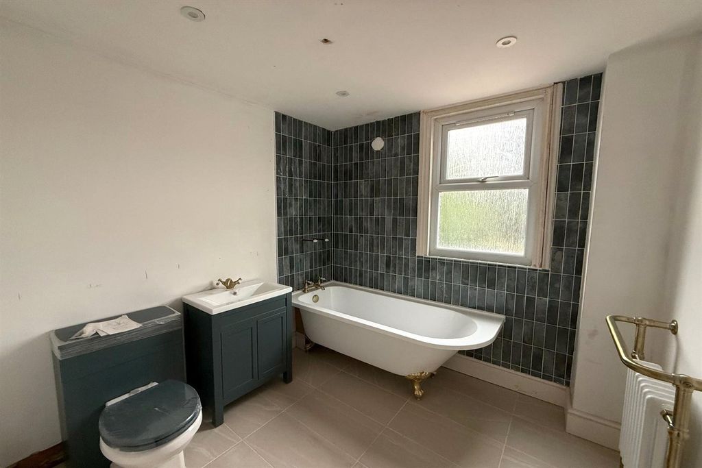 Property photo 2 of 4 Picture No. 02