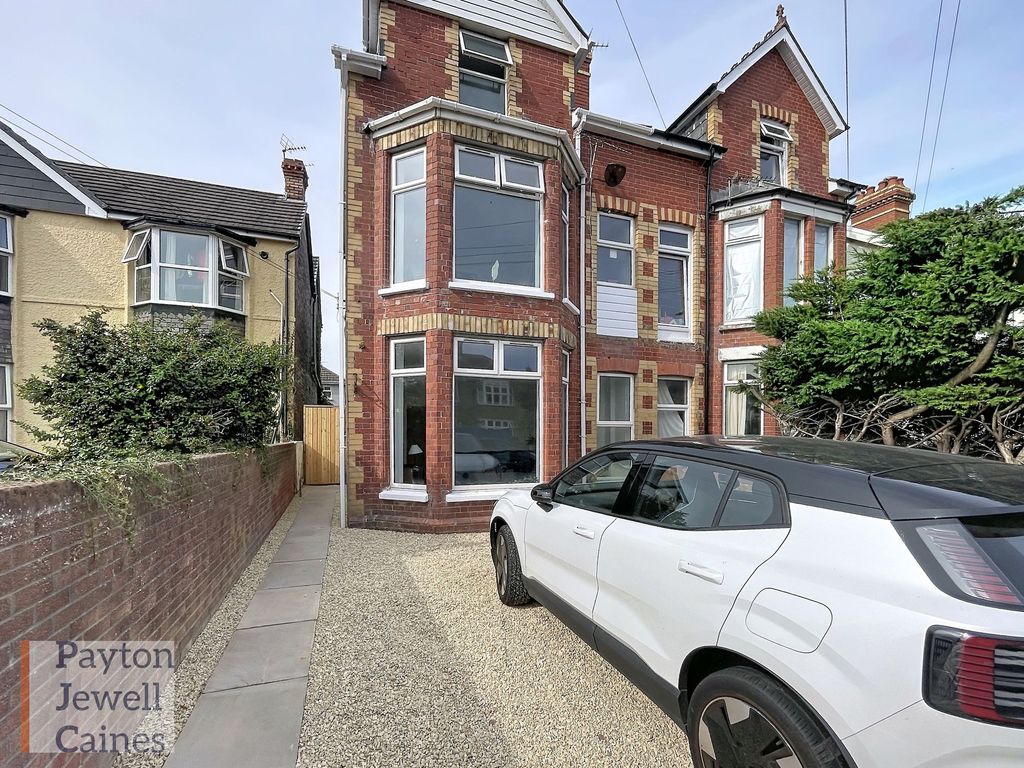 Property photo 1 of 27